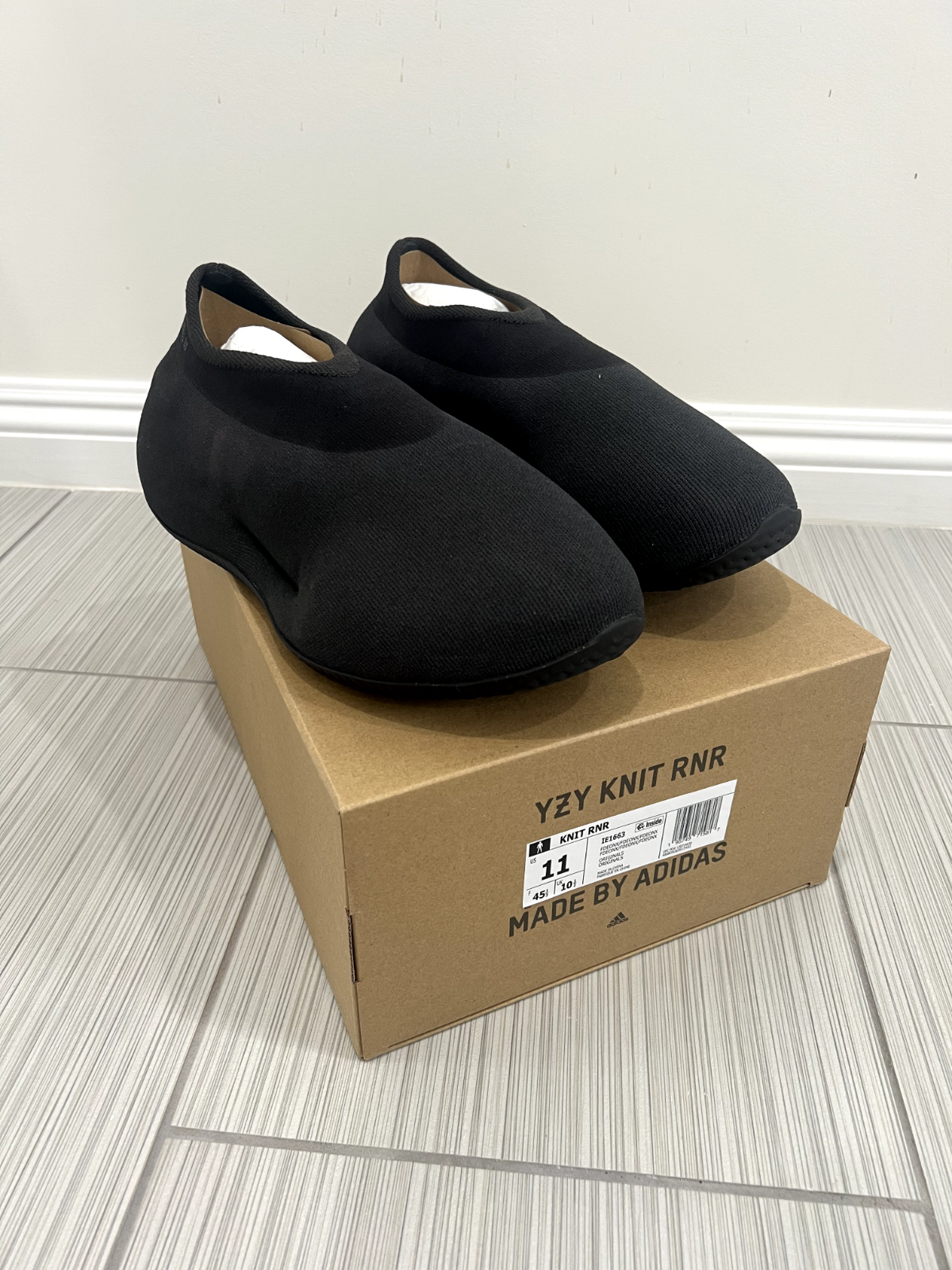 SIZE 11 - Adidas Yeezy Knit Runner Fade Onyx MEN IE1663