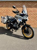 CF MOTO 800 MT TOURING 2024 WITH PANNIERS & TOP BOX 4 YEAR WARRANTY