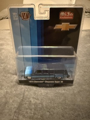 M2 1973 CHEVROLET CHEYENNE SUPER 30 DUALLY w/ CAMPER SHELL 1