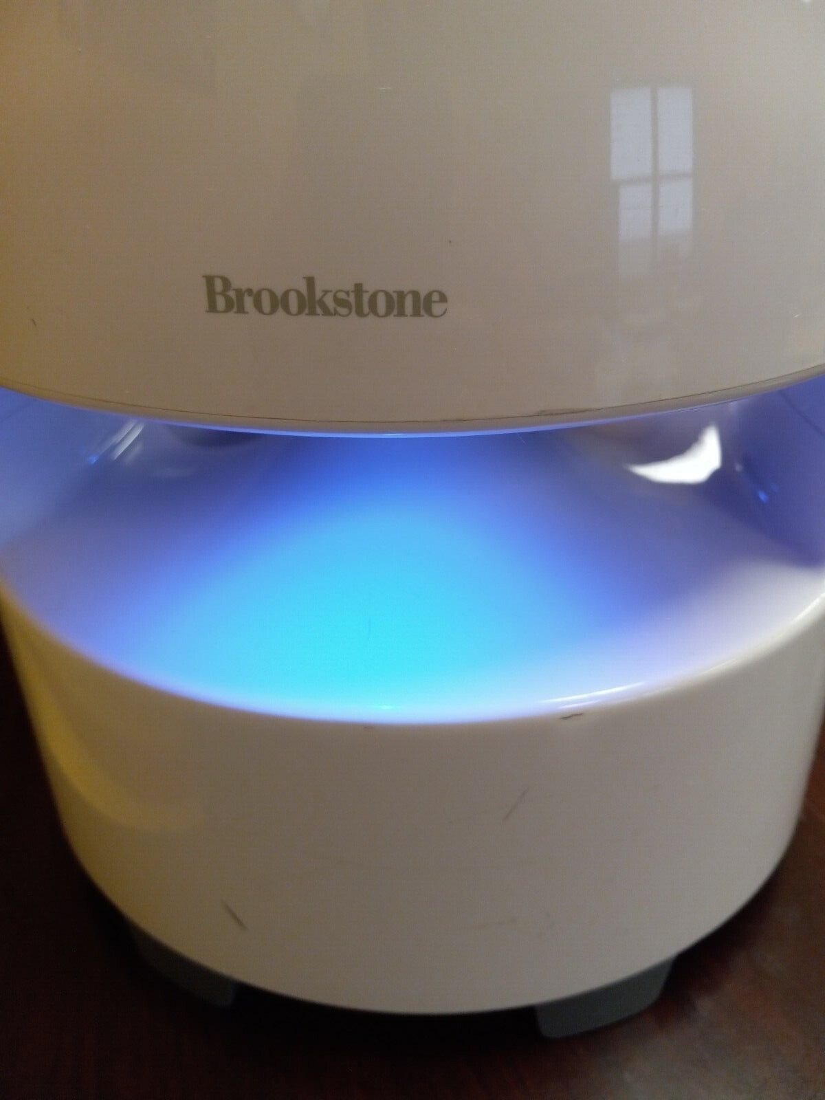 Brookstone Indoor/Outdoor wireless Speaker Weather Resistant Portable pool camp
