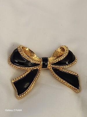 Vintage Designer Signed Kenneth J. Lane KJL Avon Black Enamel Bow Brooch Pendant