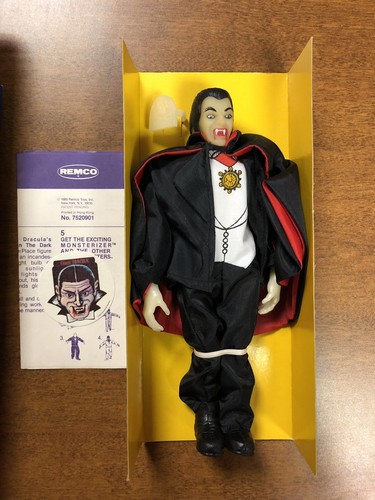 REMCO COUNT DRACULA 9” Figure