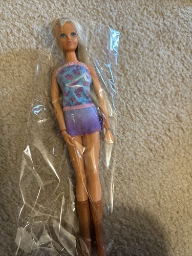 Vintage 70 Tuesday Taylor Changing Hair Color Barbie Doll