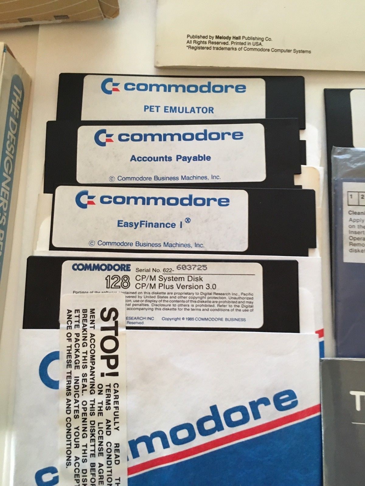 VINTAGE LOT COMMODORE SYSTEM 128 DISKS & BOOK, HD MANUAL, CABLES SOFTWARE 64 +++