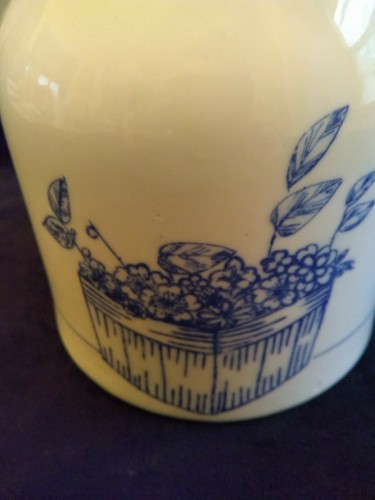 Blue and white porcelain jars and vases