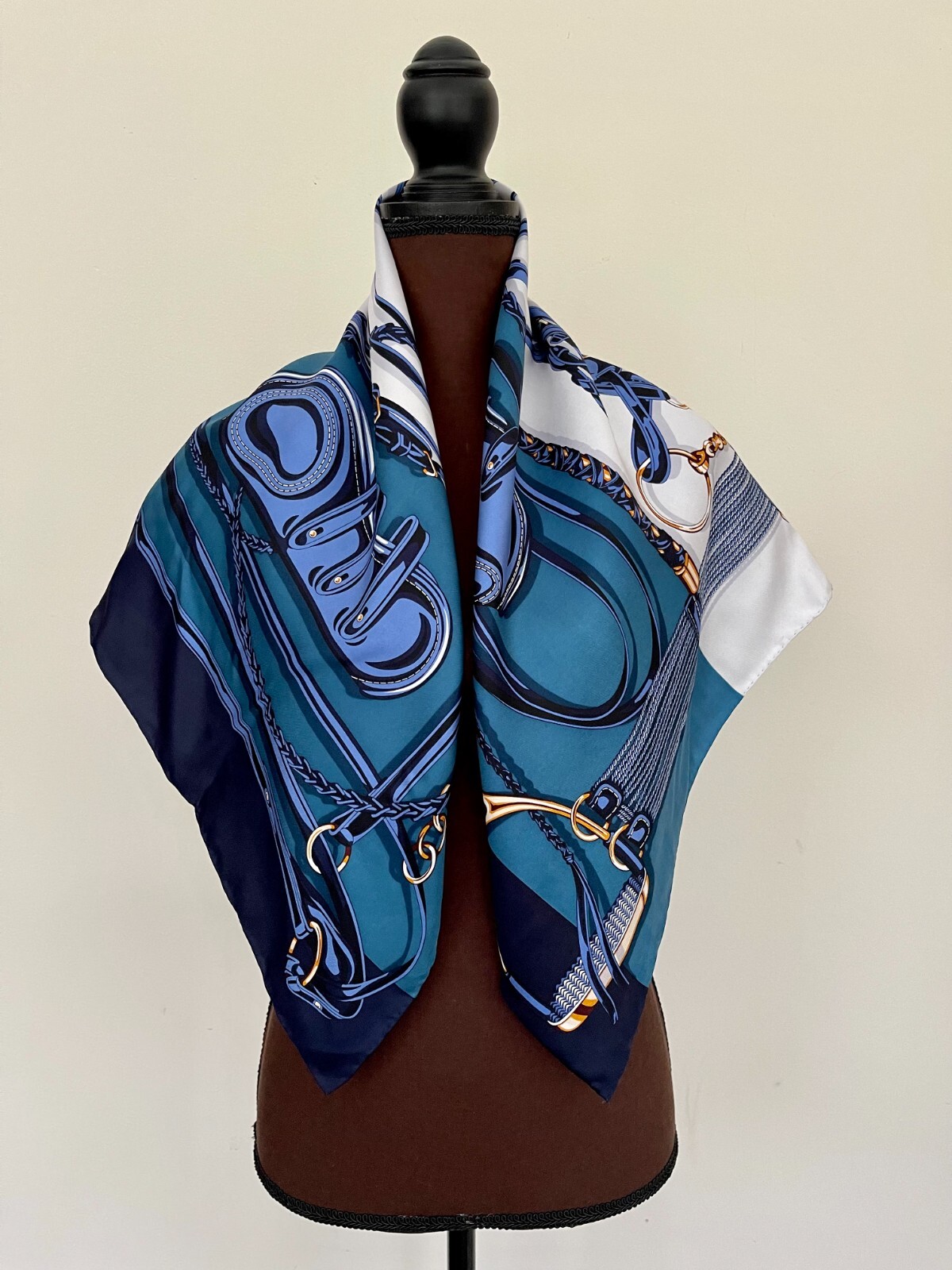 Pre-owned Gucci Silk Wrap Equestrian Horsebit Blue White Unisex Scarf With  Gift Box In Multicolor