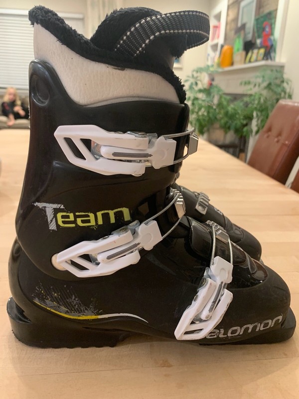 salomon group ski boot S/PRO DELTA BOA 120 GW BOOTS so the fun never stops Salomon Select 90 Ski Boots,