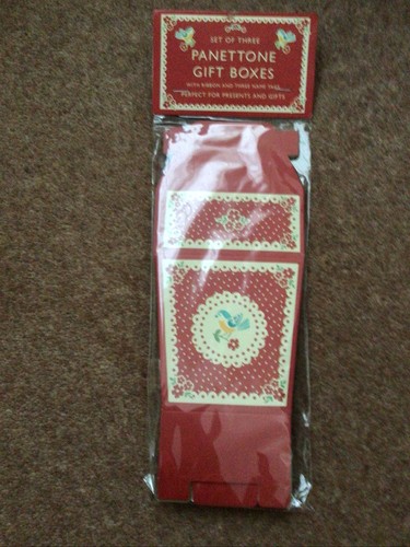 Es X 3 With Ribbon And Tags Brand New In Packet