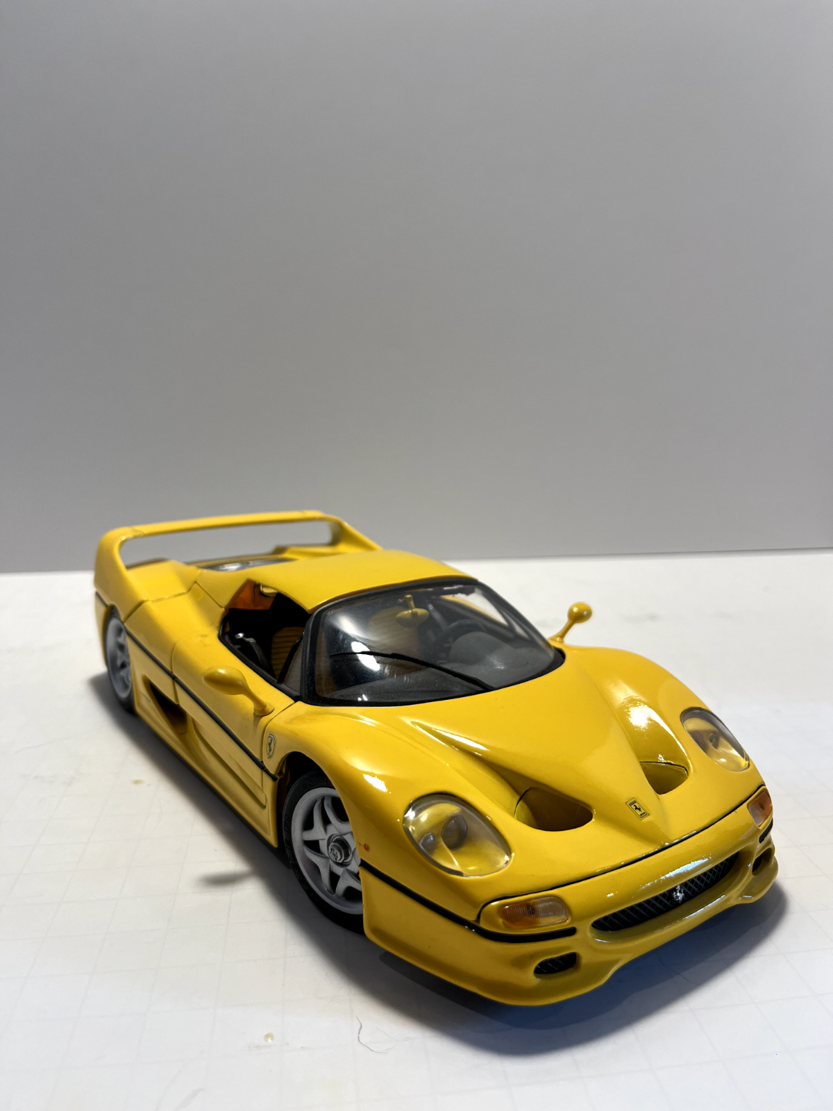 Maisto Special Edition 1:18 Ferrari F50 Diecast Car Model