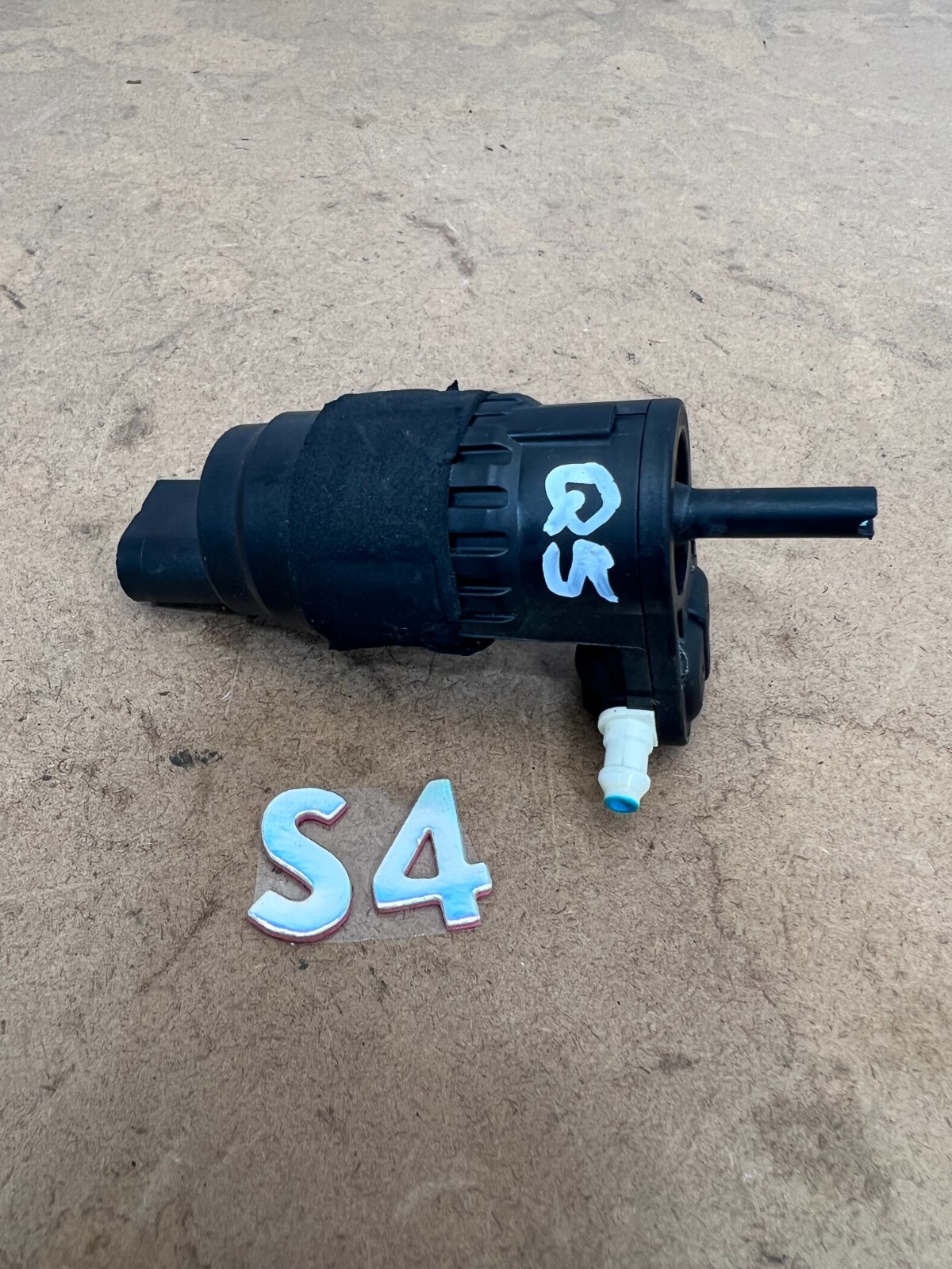 8py Audi Windshield Washer Pump 8K9955647
