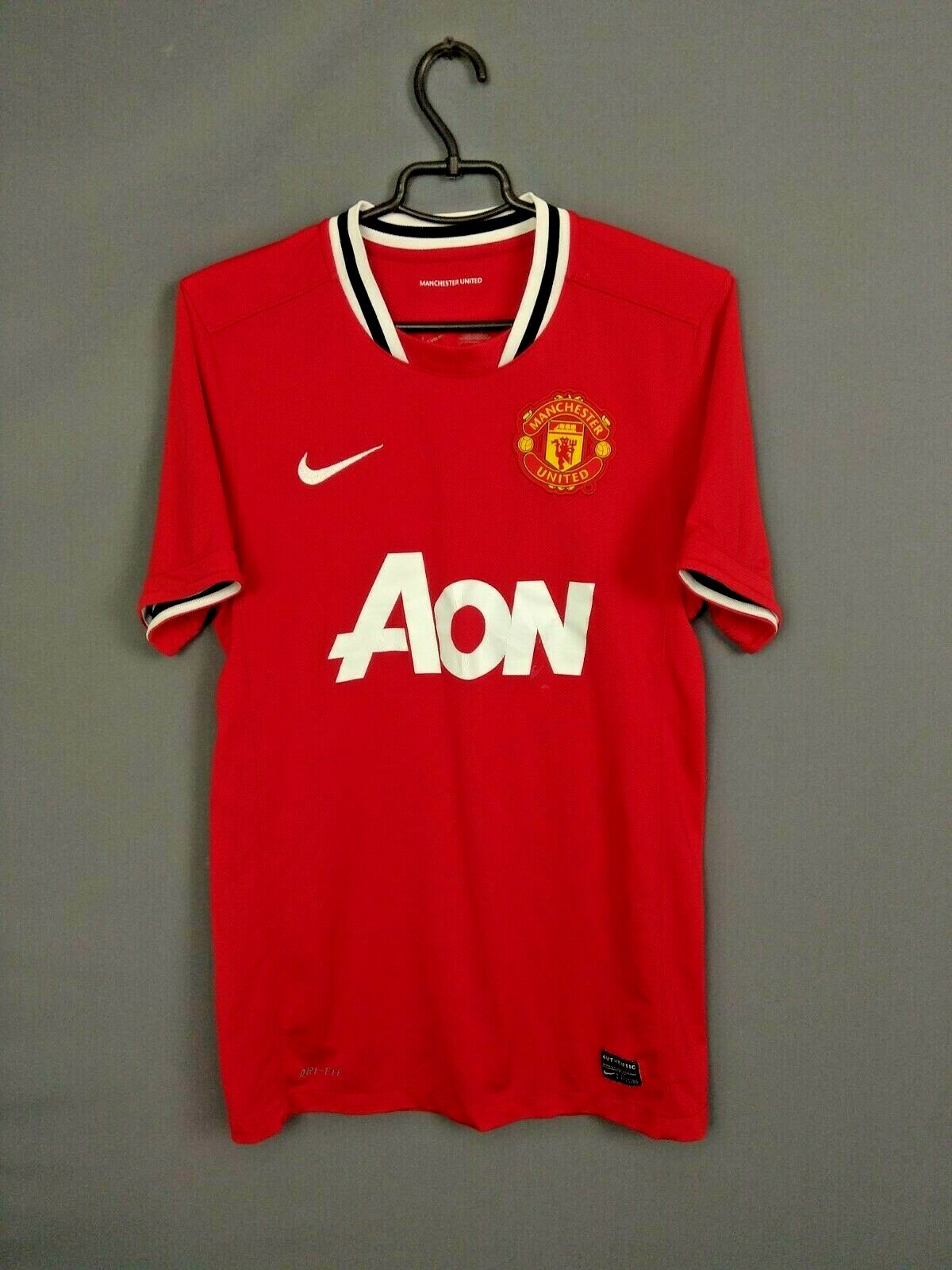Manchester United Jersey 2011 2012 Home SMALL Shirt Trikot Manchester United Jersey 2011 2012 Home SMALL Shirt Trikot