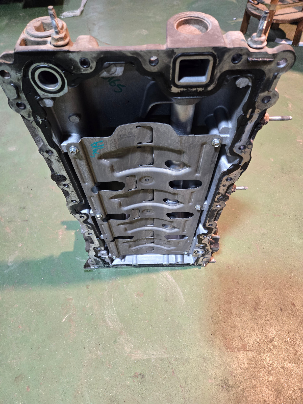 6.7L Powerstroke Upper Oil Pan DC3Q-6676-AC - Picture 9 of 11
