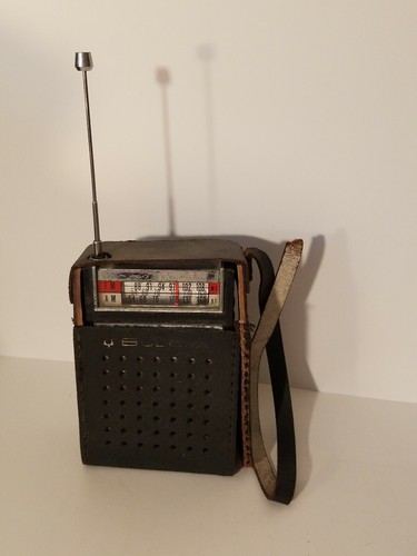 1960'S Vintage Bulova 1460 Series Hand Held Transistor Radio w...