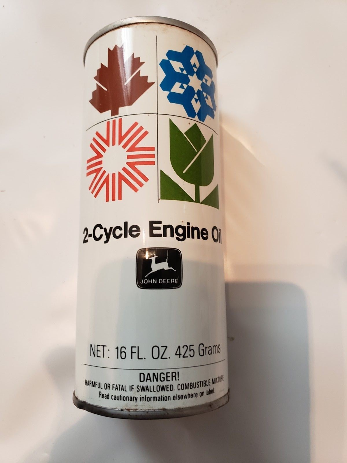 2 Cycle John Deere Engine Oil 16 Oz Can TY6244 O3
