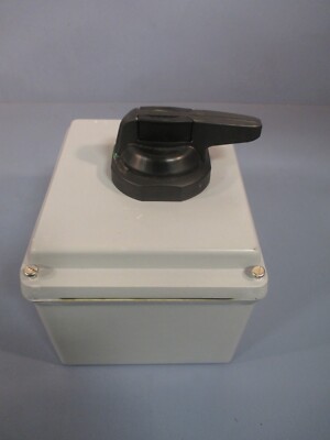 NVENT/HOFFMAN INDUSTRIAL PANEL ENCLOSURE w/ SWITCH BLOCK A865JFGR