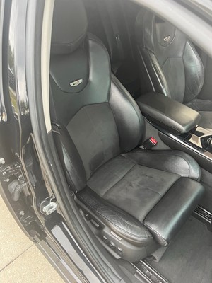 image 4 of interior