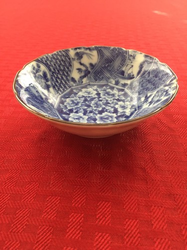 Japan antique blue And white small bowl