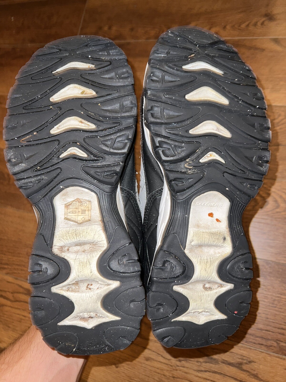 extra wide memory foam shoes