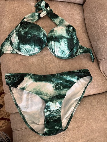 Venus Marilyn Underwire Push-Up Halter Top, 38D/ 40C With 2 Pair Matching Bottom
