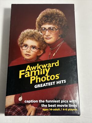 Awkward Family Photos Greatest Hits Table Game Hilarious! Never Used! FREE SHIP!