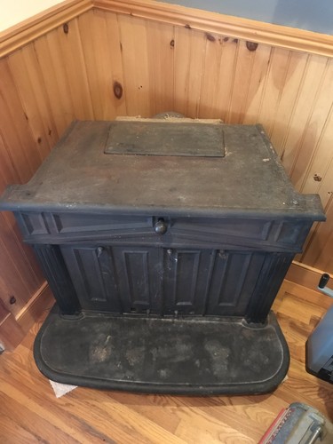 VINTAGE SEARS & ROEBUCK WOOD BURNING STOVE