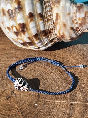 Hawaiian Hebrew Cone Shell Macrame Bracelet