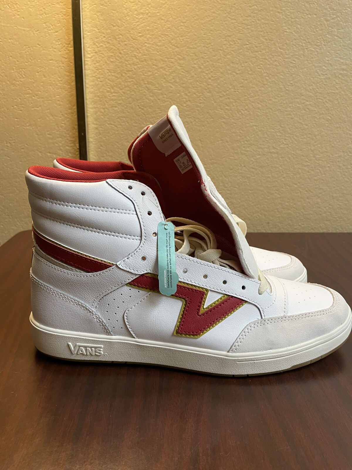 serio collection lowland hi comfycush shoes