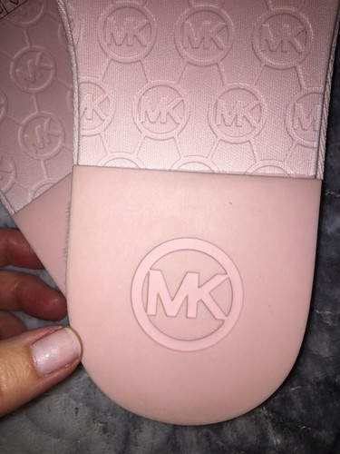 Never Worn Size 9 Authentic Michael Kors Fuzzy Slippers