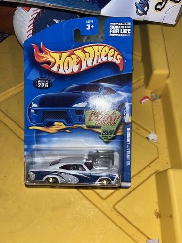 Van / Sports Car / Hot Wheels 65 Impala Lowrider # 226 New
