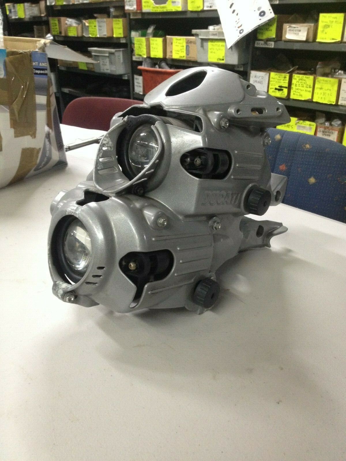 ドゥカティ999ヘッドライト Ducati 749 999 Headlight Assembly | eBay