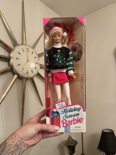 Caroling Fun Barbie Doll Special Edition Mattel 1995
