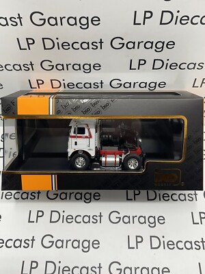 Lote de 2 camiões Bernard (1951) IXO 1/43 1:43 - 2 - Model truck