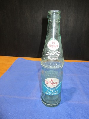 CRAFTED IN 1963 ONLY SHORT-T IME ~10 oz  Dr. Pepper  Dietetic Green Glass Bottle