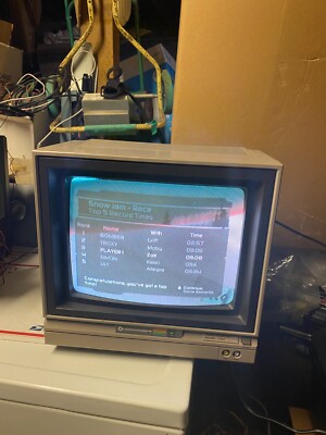 Rare Commodore 64 Color Monitor 1701 Retro Gaming CRT TV!