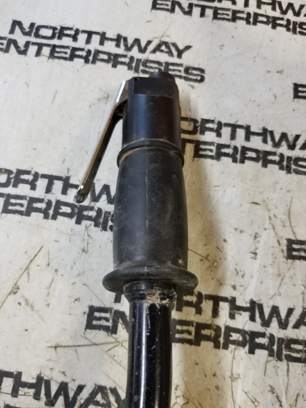 UNIVERSAL TOOL UT8603 Triple Head Scaling Hammer RE0324 - Picture 8 of 9