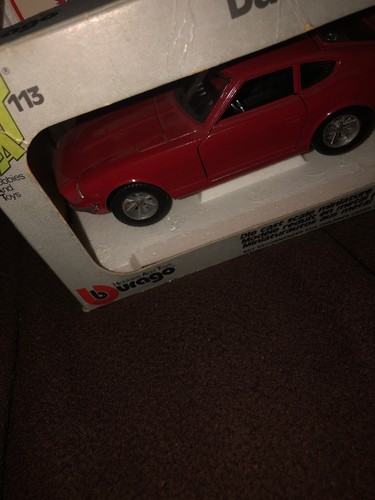 VINTAGE #113 Burago Datsun 240 Z Red 1/24 bburago Die Cast Nissan 240Z