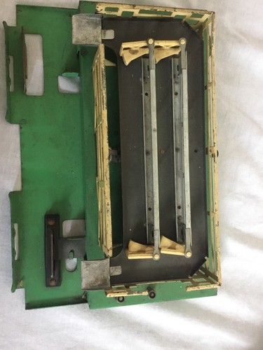 Lionel Post war  # 3656 operating cattle car & stock yard no box C-6 94891