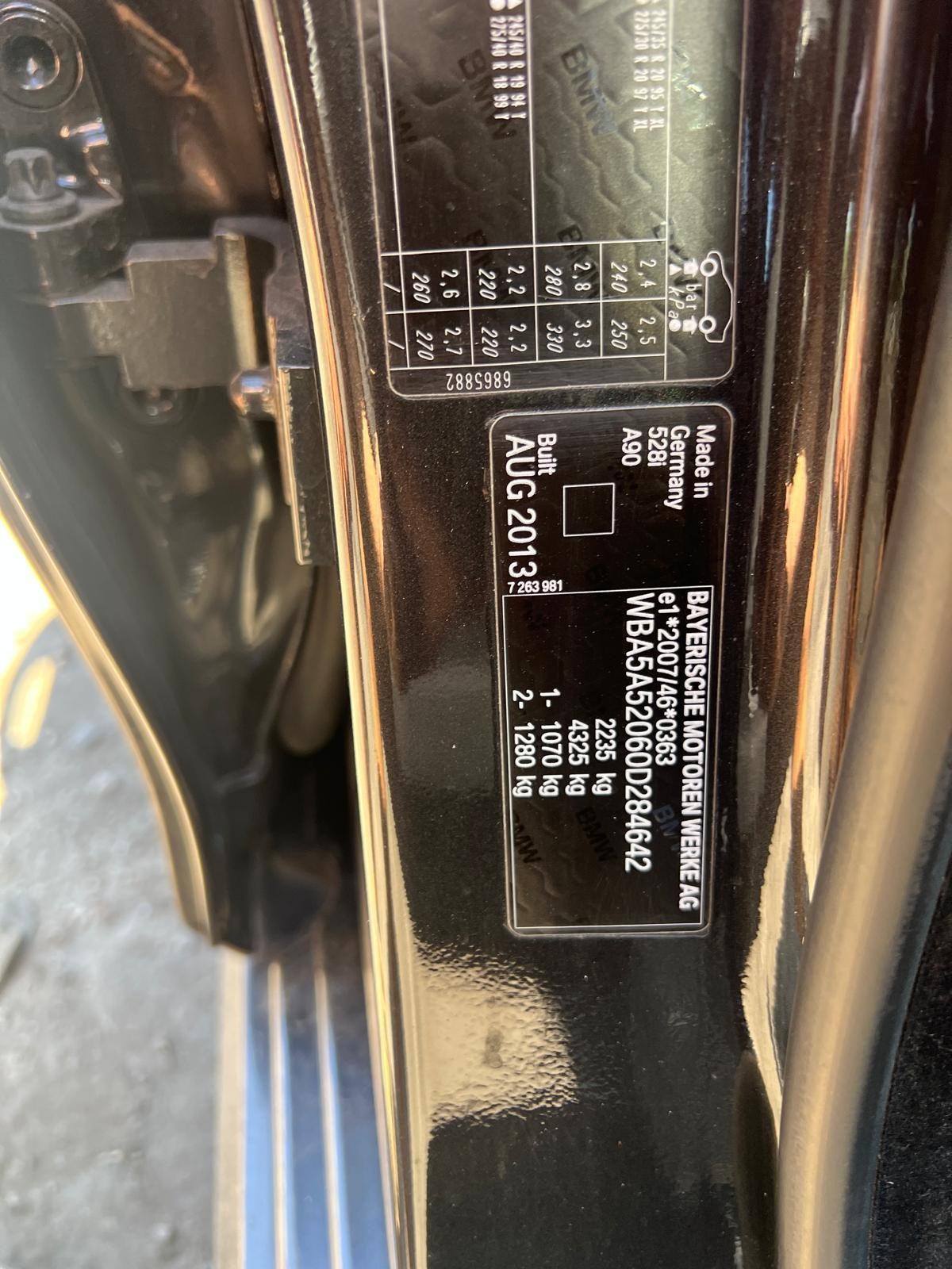 2014 Bmw 5 Series F10/F11 05/2010-01/2017 LEFT FRONT DOOR SEDAN/WAGON image 2