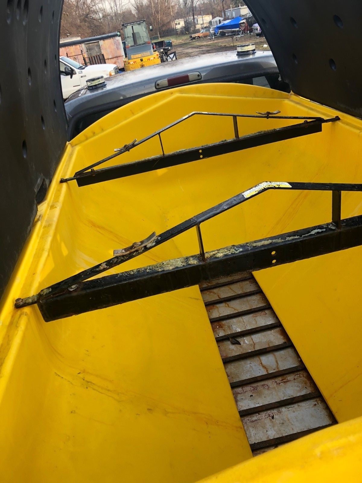 Fisher Poly Caster Salt Spreader Electric