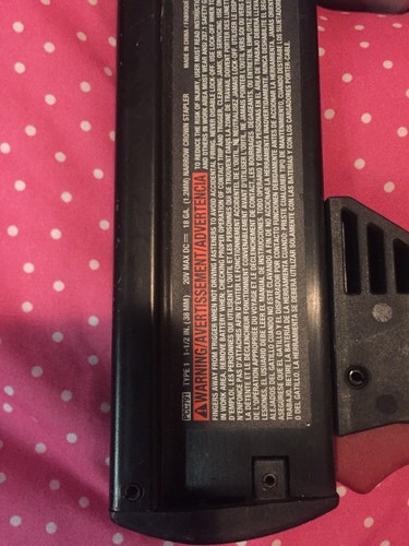 Porter Cable 20V Lithium 18ga Narrow Crown Stapler PCC791 ??? Missing Battery ??