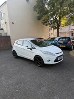 2009 Ford Fiesta 1.4 Titanium 5dr HATCHBACK Petrol Manual