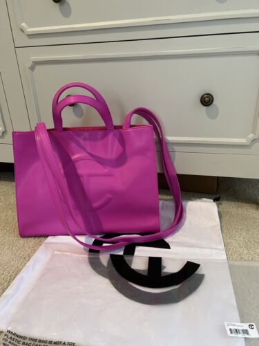 Telfar Medium Shopping Bag Azalea Hot Pink Bubblegum Best Telfar Medium Shopping Bag Azalea Hot Pink Bubblegum Best