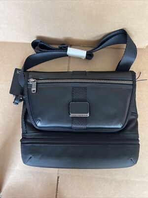 トゥミ 232371 ALPHA BRAVO メッセンジャー 紺 黒
