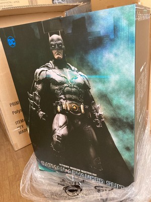 Batman Advanced Suit Nizzi Statue Neu & OVP