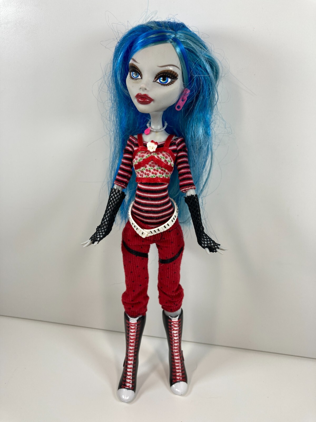 Monster High Ghoulia Yelps First Wave R3708 Mattel 2010