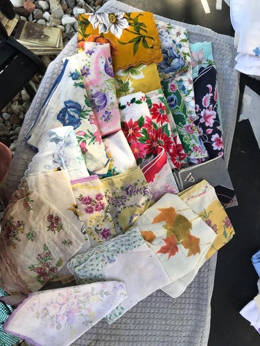 HUGE LOT of 50 Vintage Women's HANKIES Handkerchiefs Floral Wedding Embroidery