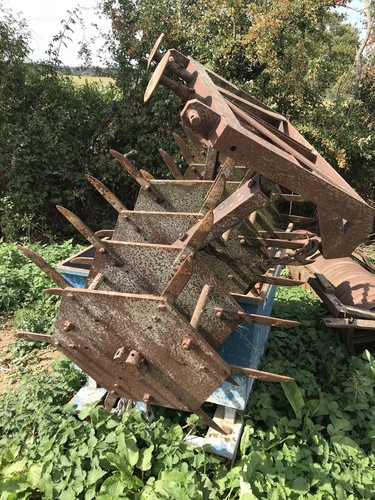 3 Point Linkage, Aireator, Slitter, Tractor
