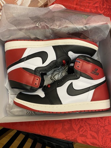 JORDAN SIZE 11 AIR JORDAN 1 RETRO OG HIGH BLACK TOE REIMAGINED DZ5485-106 SHIPS ASAP