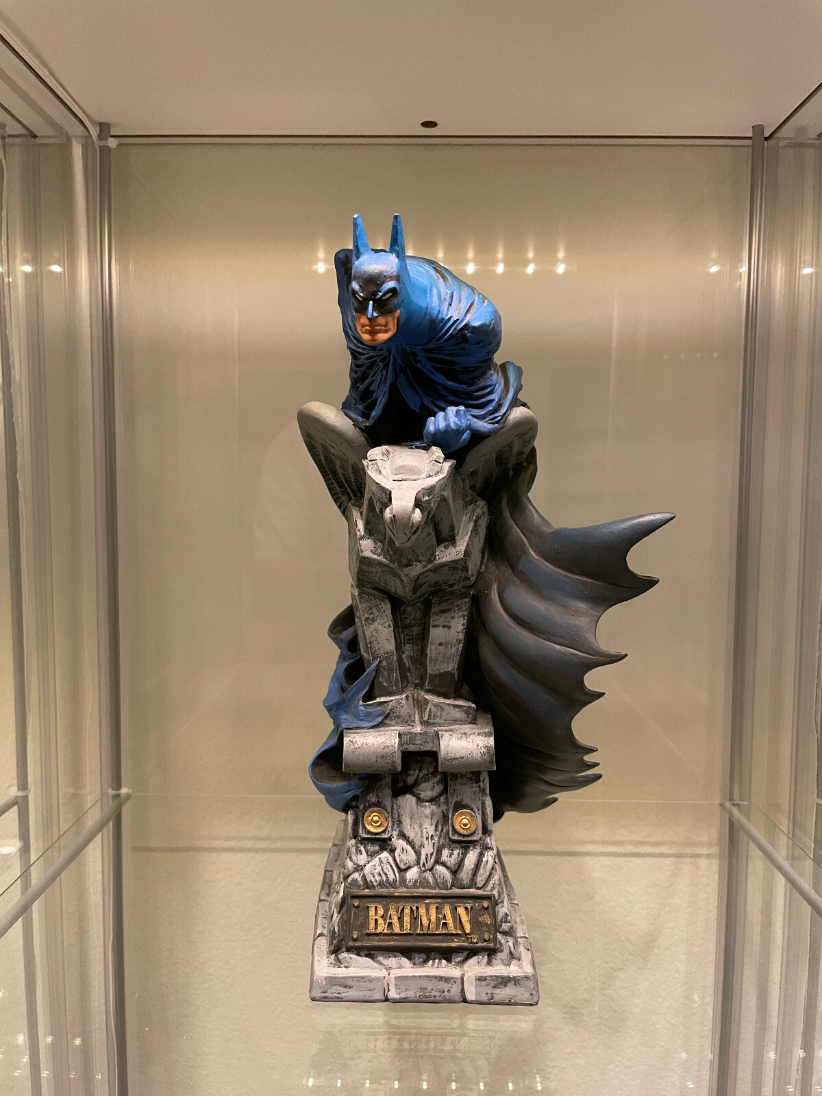 BATMAN ライト付き壁掛け彫刻 1992年 BATMAN ライト付き壁掛け彫刻 1992年