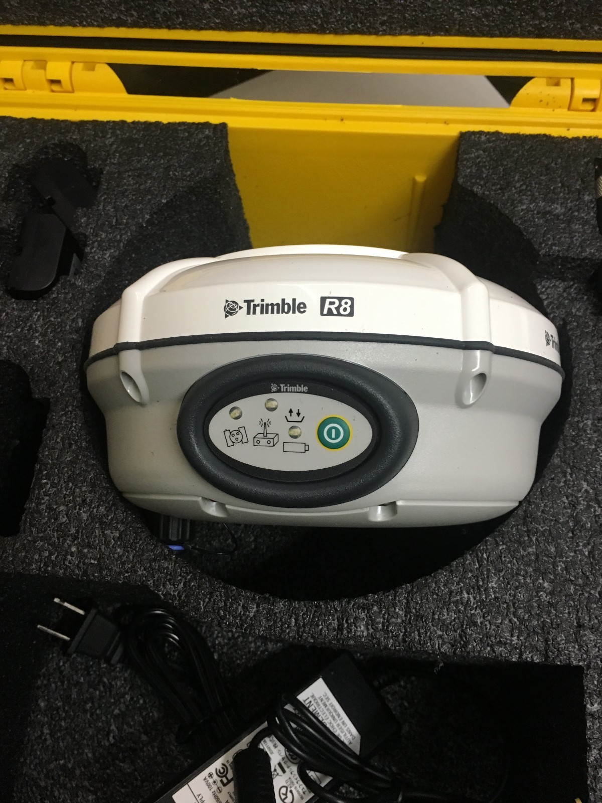 Trimble R8 Model 4 GPS Receiver